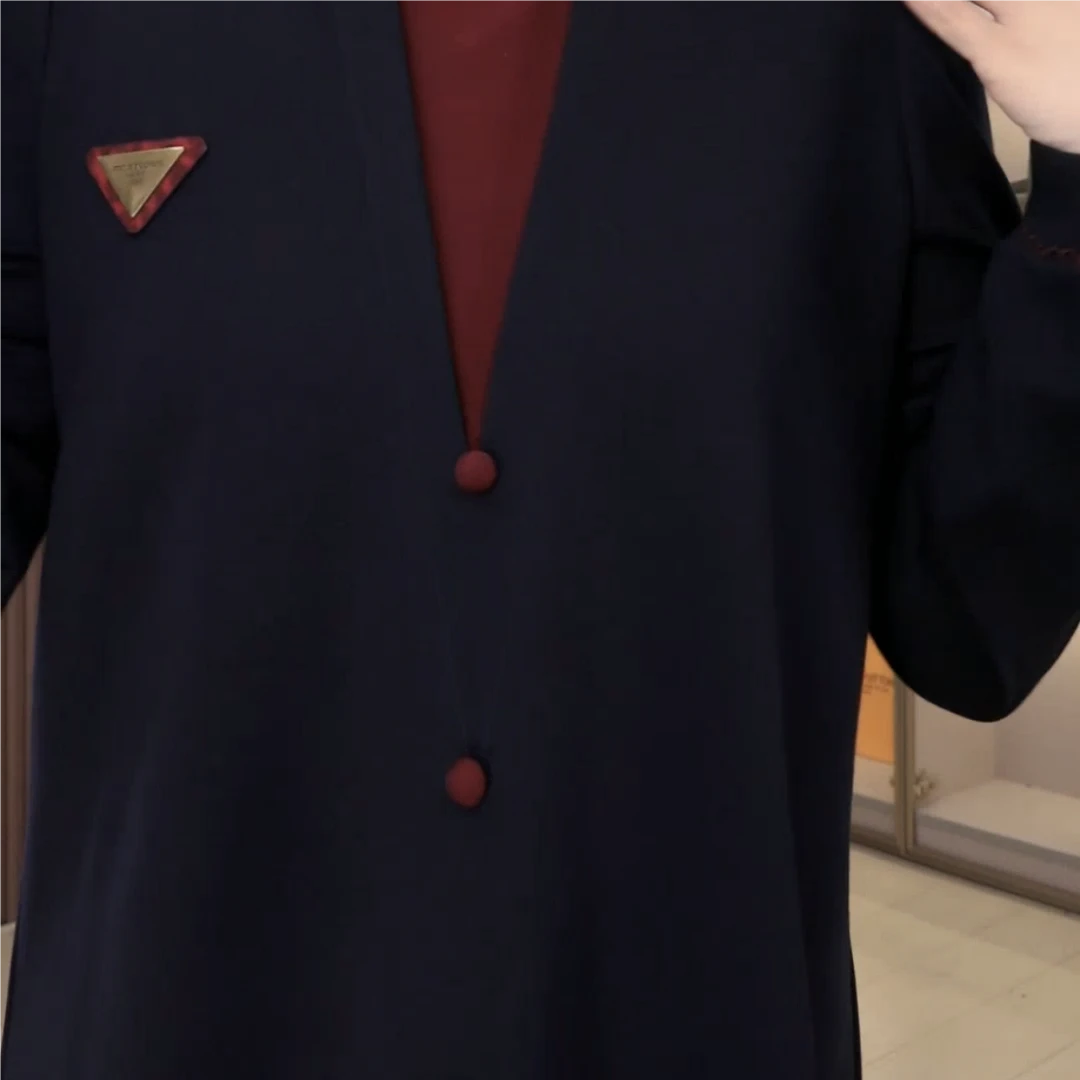 丹思慕大码女装新款假两件通勤显瘦收腰撞色拼接上衣ZSX25A0636