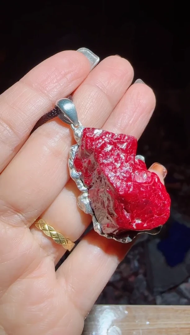 天然辰砂无根砂吊坠64