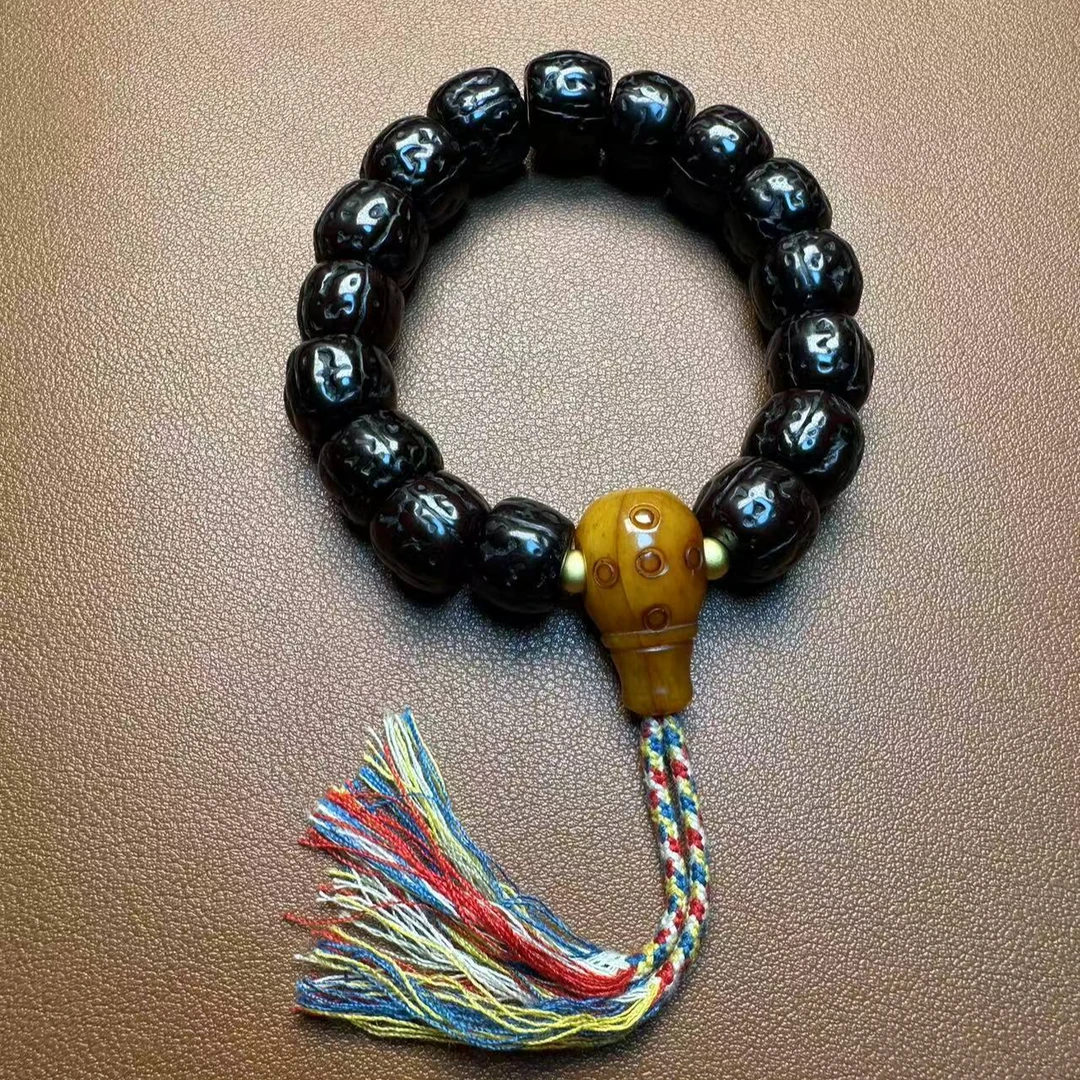 精选藏传金刚手串