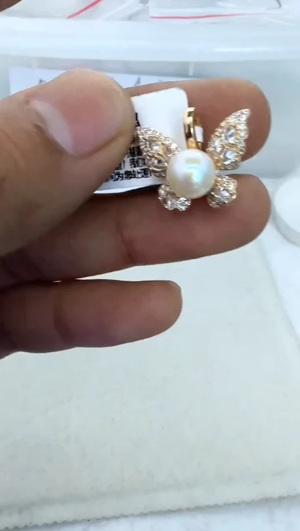 【闪购商品】海水珍珠颈饰银S925镶嵌吊坠