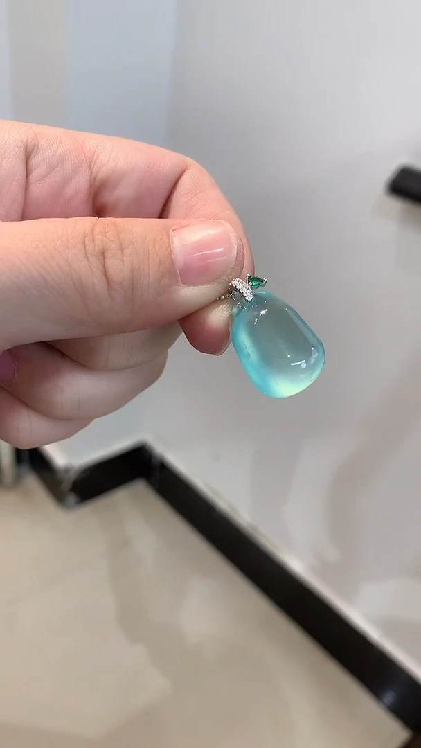 未镶嵌蛇纹石玉吊坠(不含链)福瓜