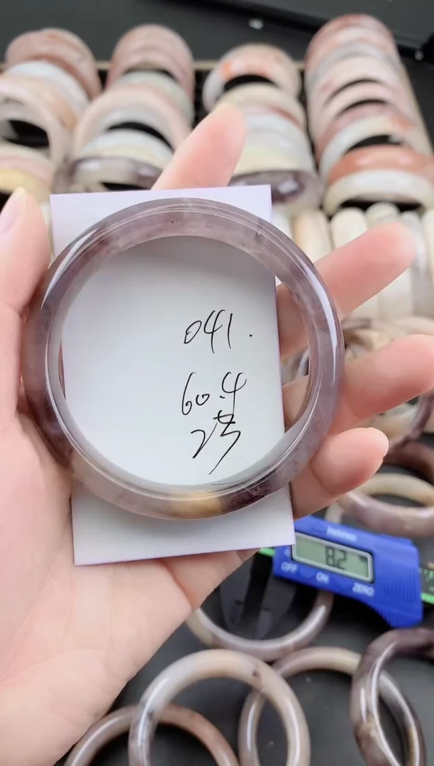 未镶嵌手镯石英质玉（金丝玉）041