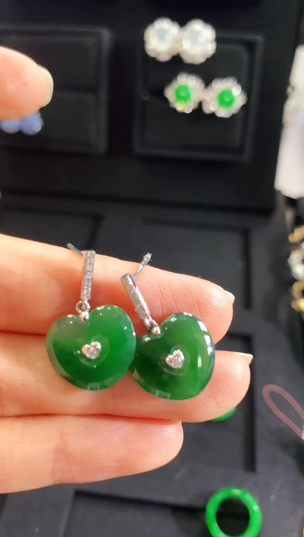 【闪购商品】翡翠耳饰18K金镶嵌耳饰