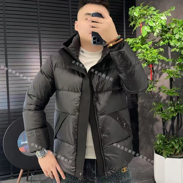 9988 冬款净版黑色羽外套 男装保暖轻便潮款高品质