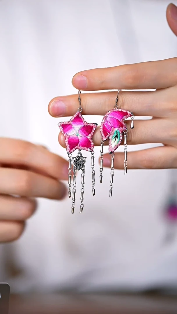 刺绣黔东南苗族刺绣A424