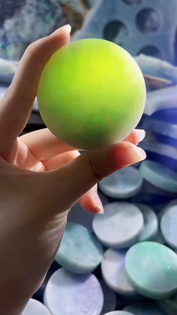 翡翠裸石 缅甸翡翠A货晴6683