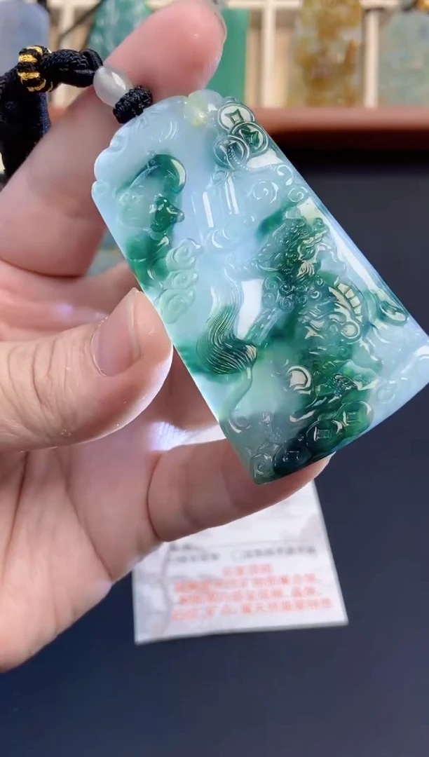 吊坠(不含链)未镶嵌翡翠 缅甸天然A货翡翠