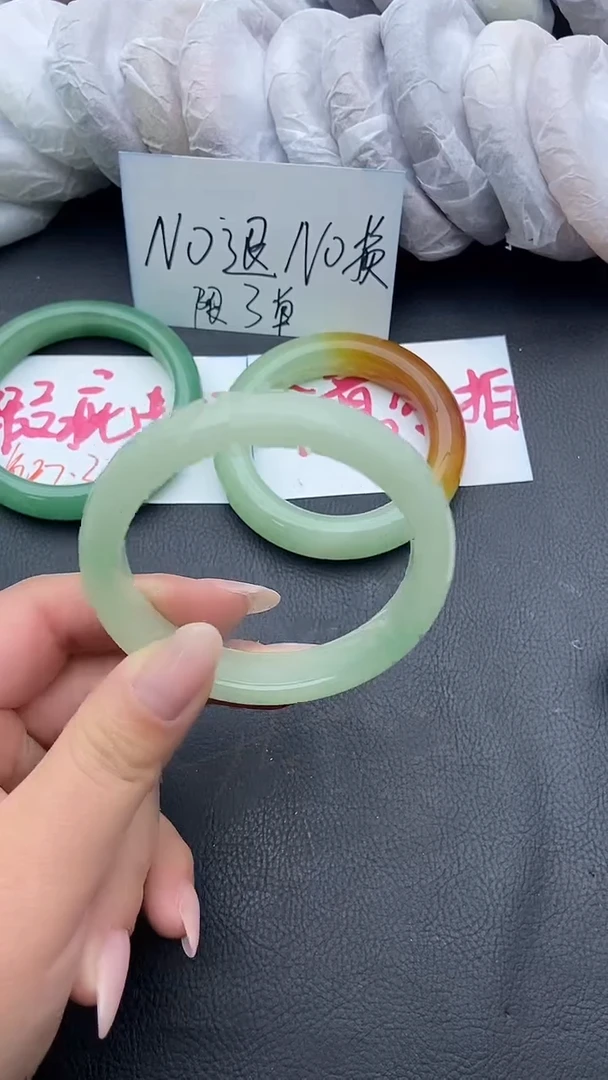 未镶嵌手镯石英质玉瑕疵114+55/56