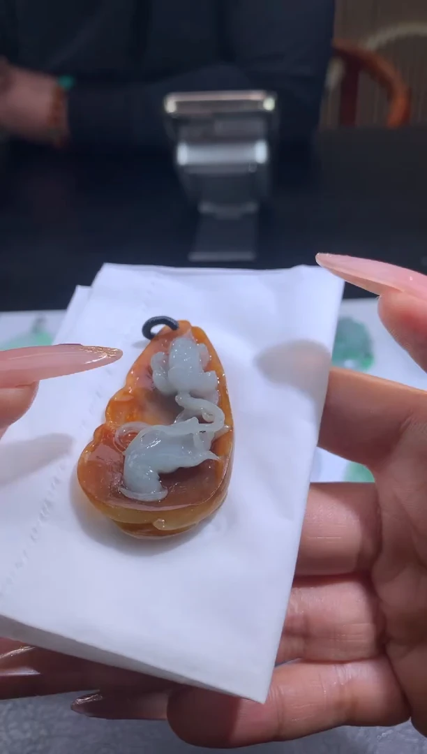 未镶嵌定制翡翠肖***精翡翠