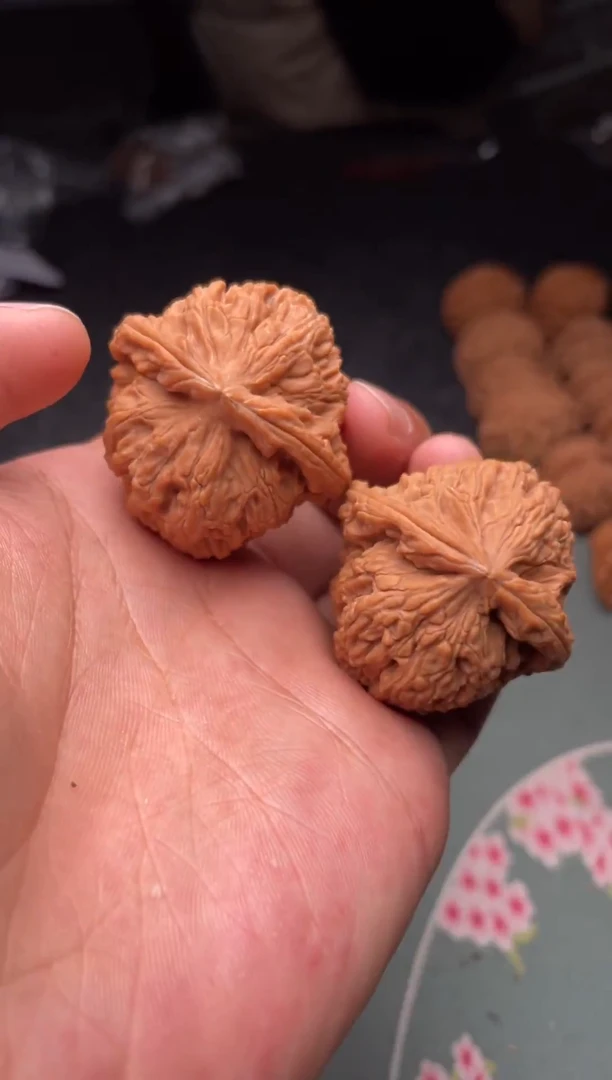 把件文玩核桃a220   南疆石   39尺