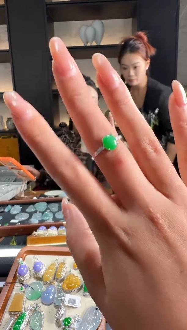 银S925镶嵌戒指翡翠120