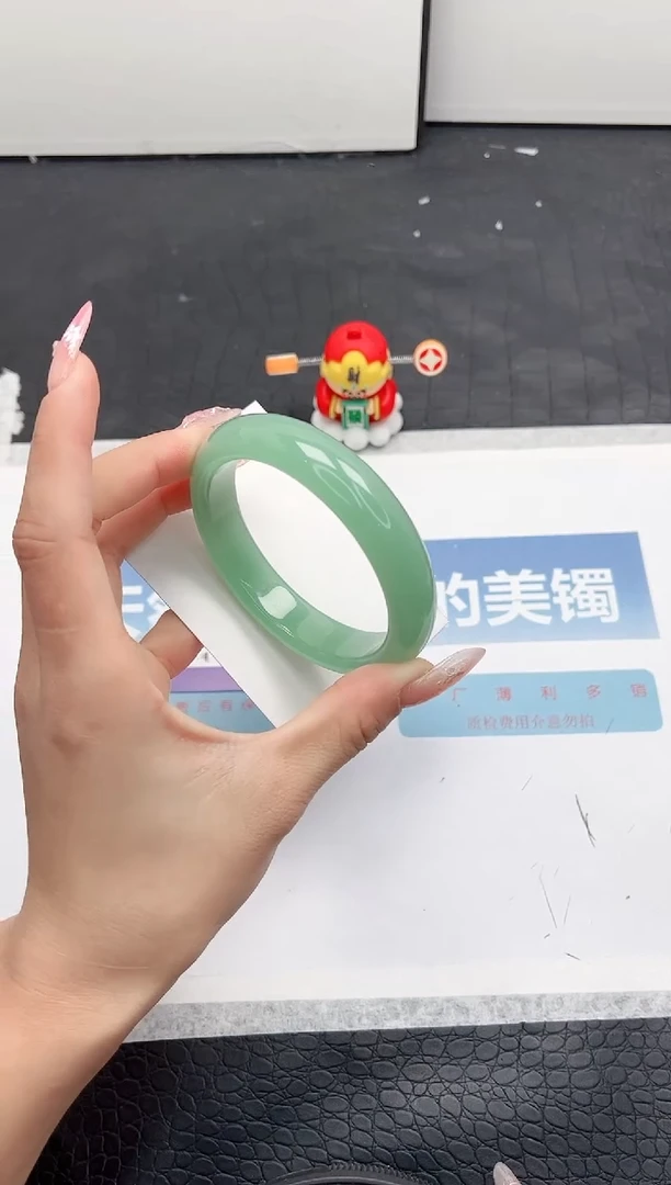 【闪购商品】石英质玉手镯未镶嵌3-59.2