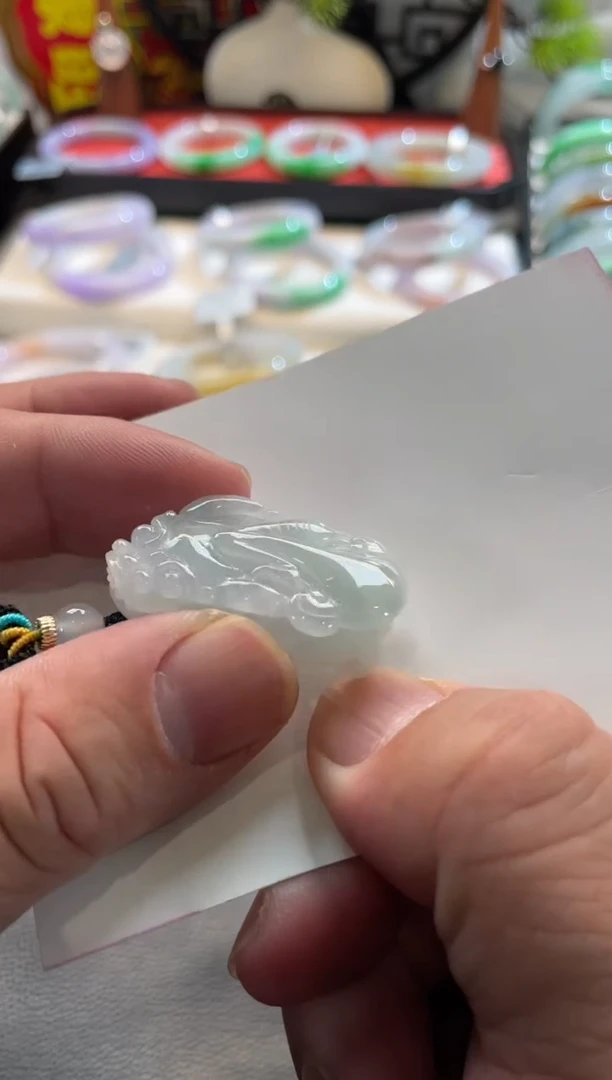 颈饰未镶嵌翡翠59号链接 有纹裂