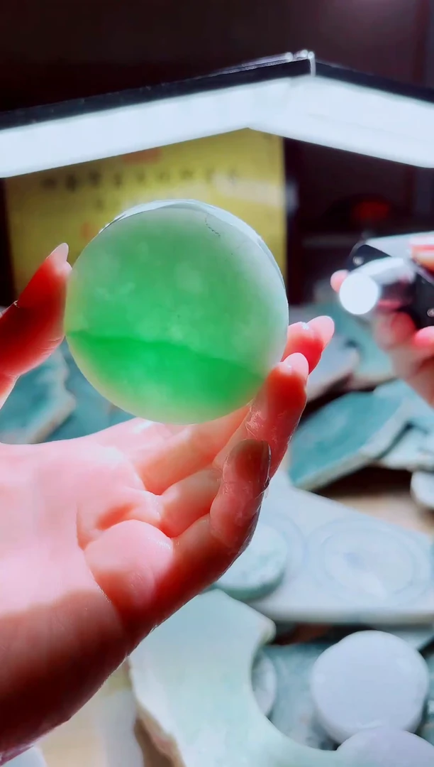 翡翠挂件未镶嵌A货曹璀905