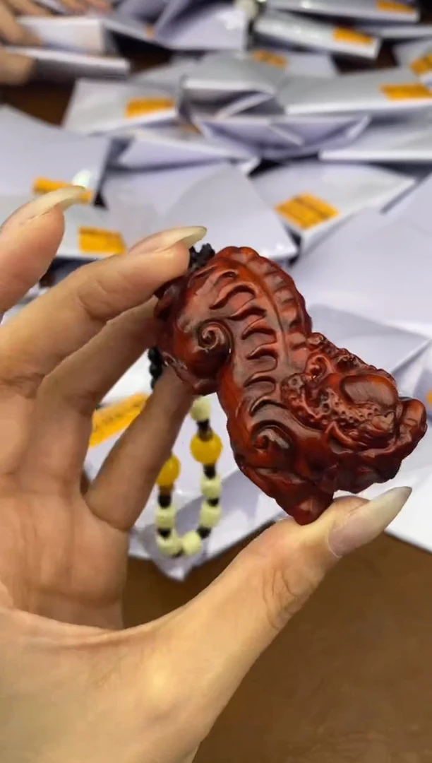 小叶紫檀貔貅手把件商品链接@@YS945