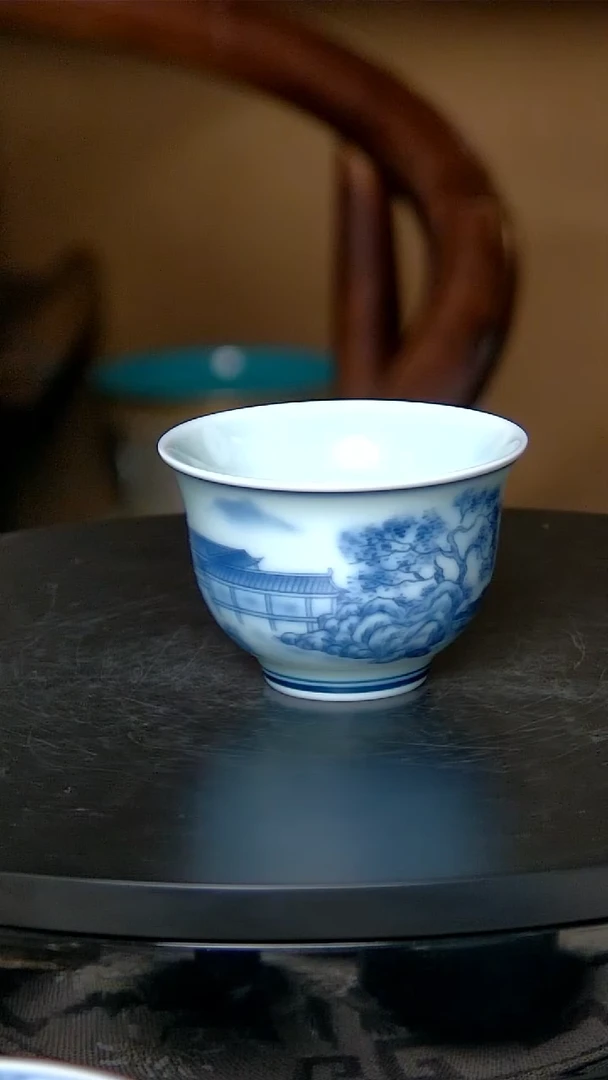 景德镇山水小客杯