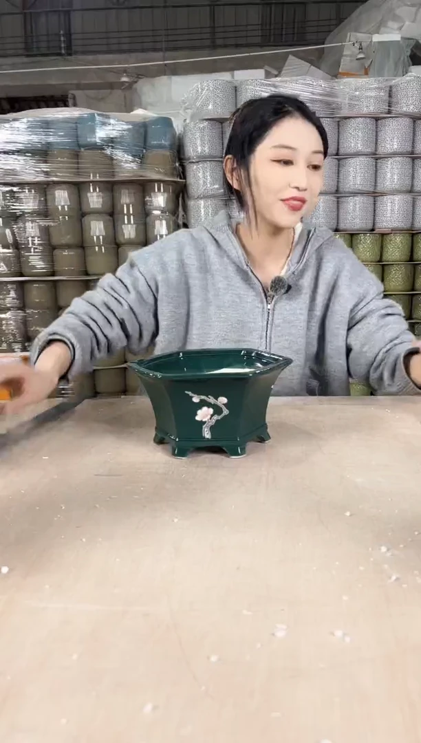 【闪购商品】陶瓷矮款六角墨绿勾花大号22x11