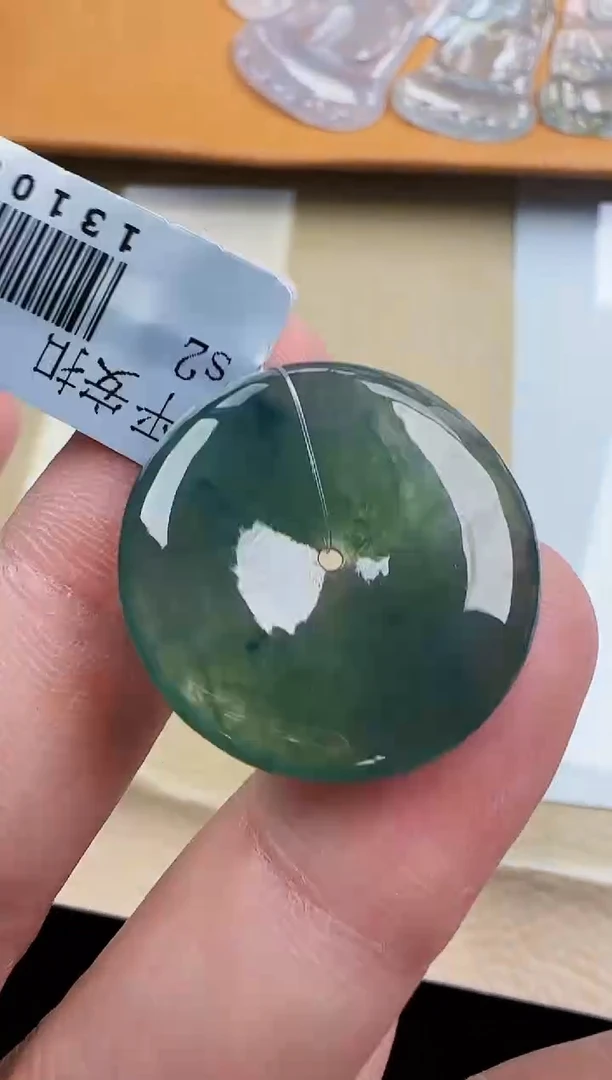 【闪购商品】翡翠颈饰未镶嵌缅甸天然翡翠