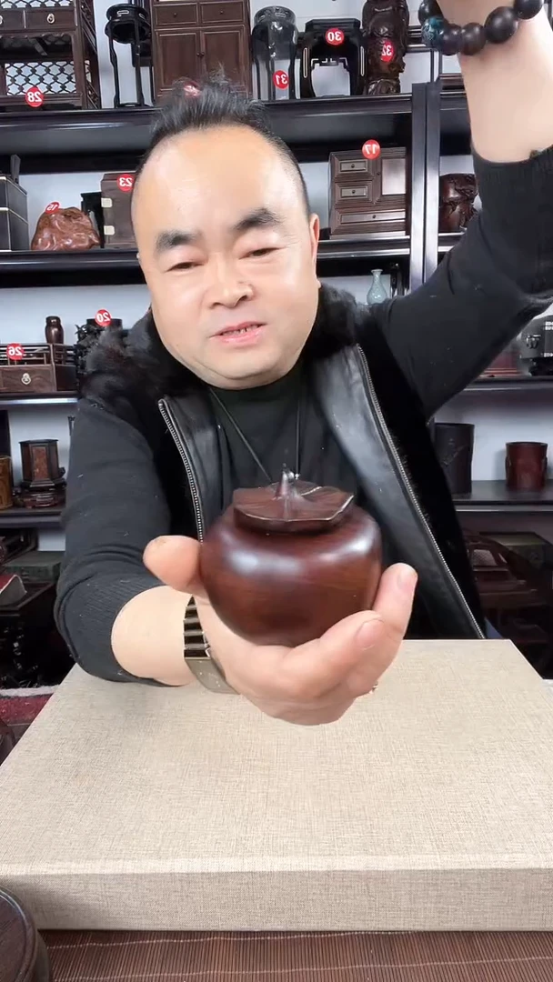 【闪购商品】木3031老李红木工艺品