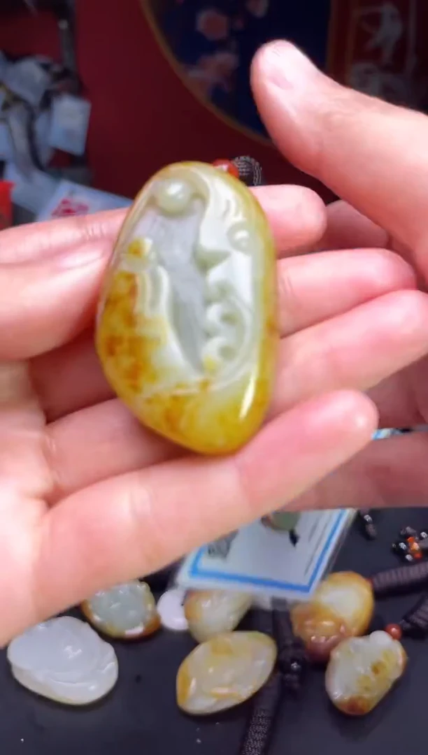颈饰未镶嵌和田玉1
