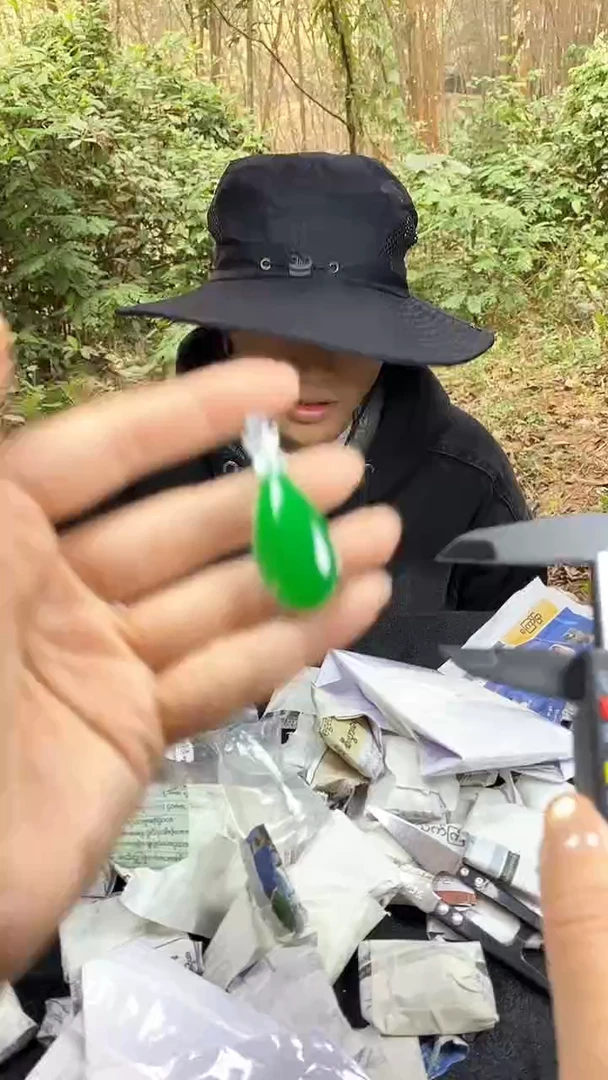 满色吊坠 所见即所得！！