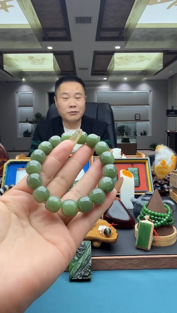 未镶嵌手串和田玉szq