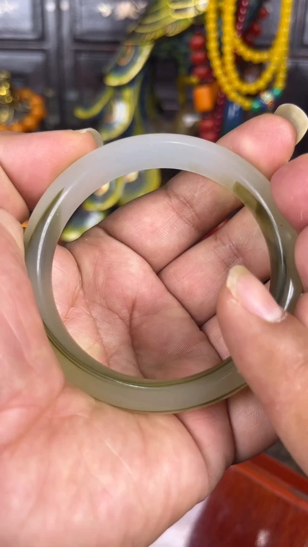 【闪购商品】和田玉挂件未镶嵌手镯