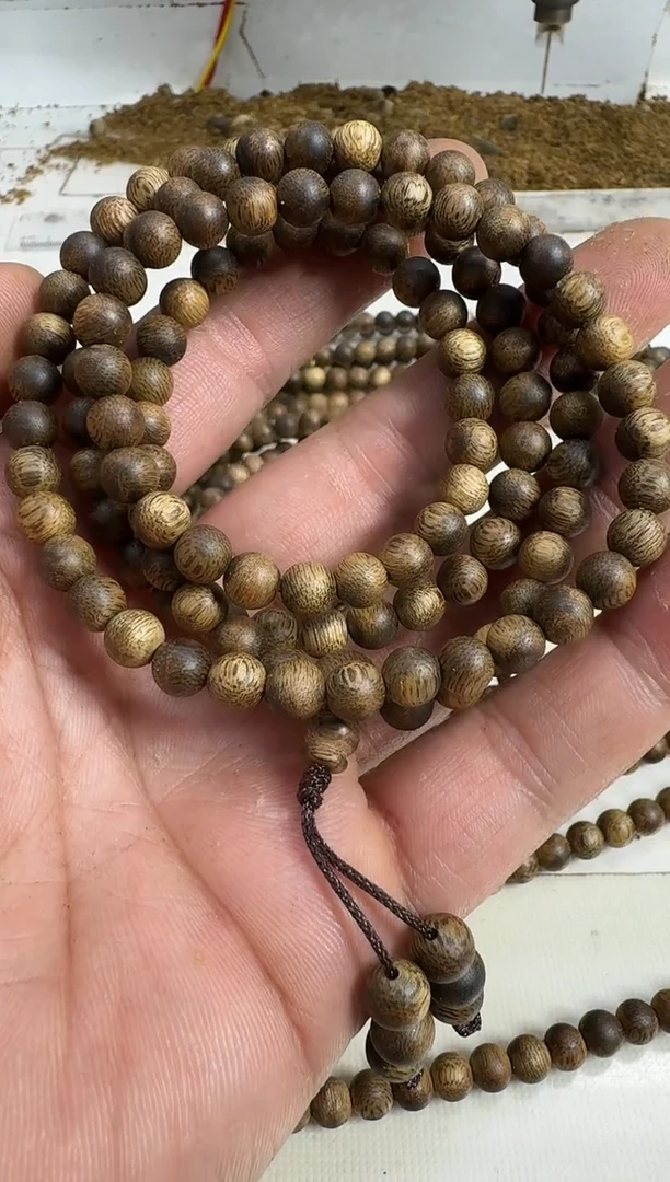 手串沉香乌身0.6规格多圈12克