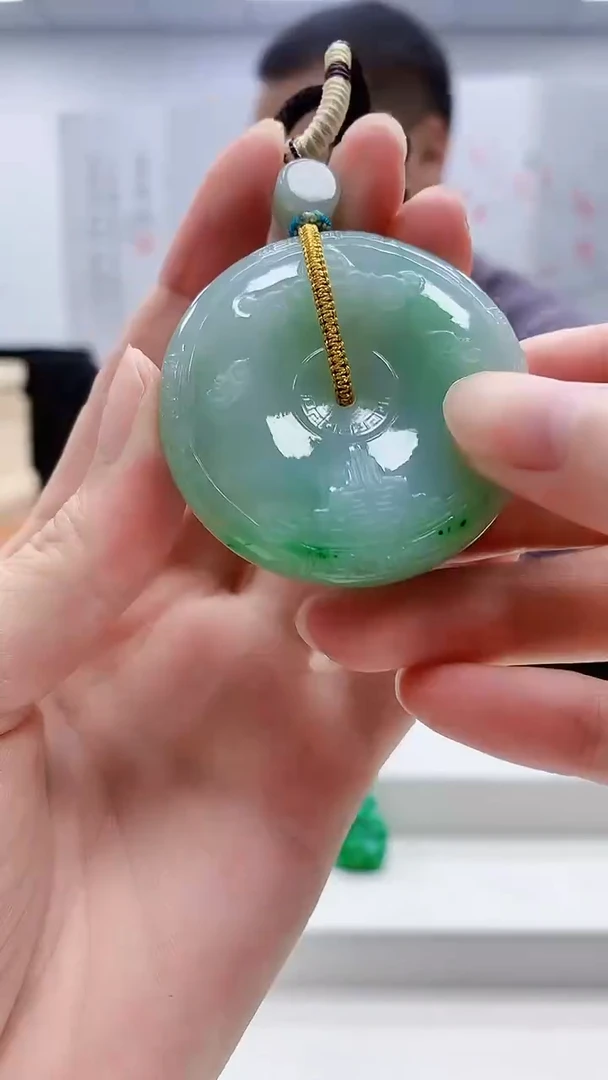 定制翡翠未镶嵌?****?4898zm-毛货挂件