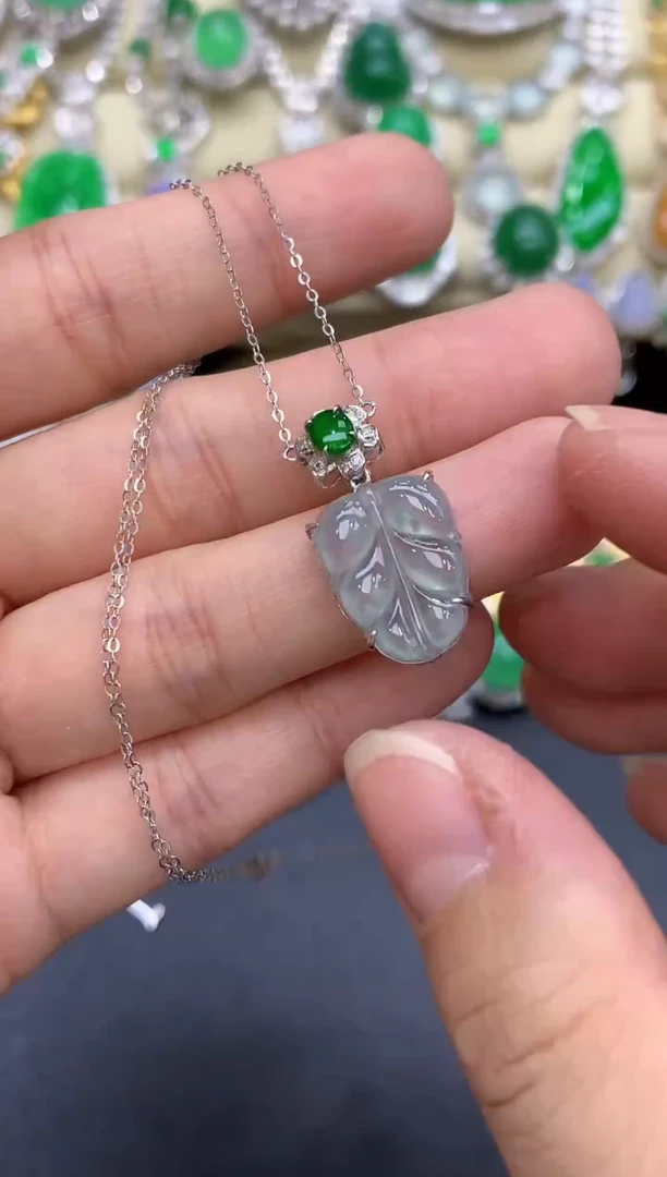 颈饰18K金镶嵌翡翠243-中国好珍宝