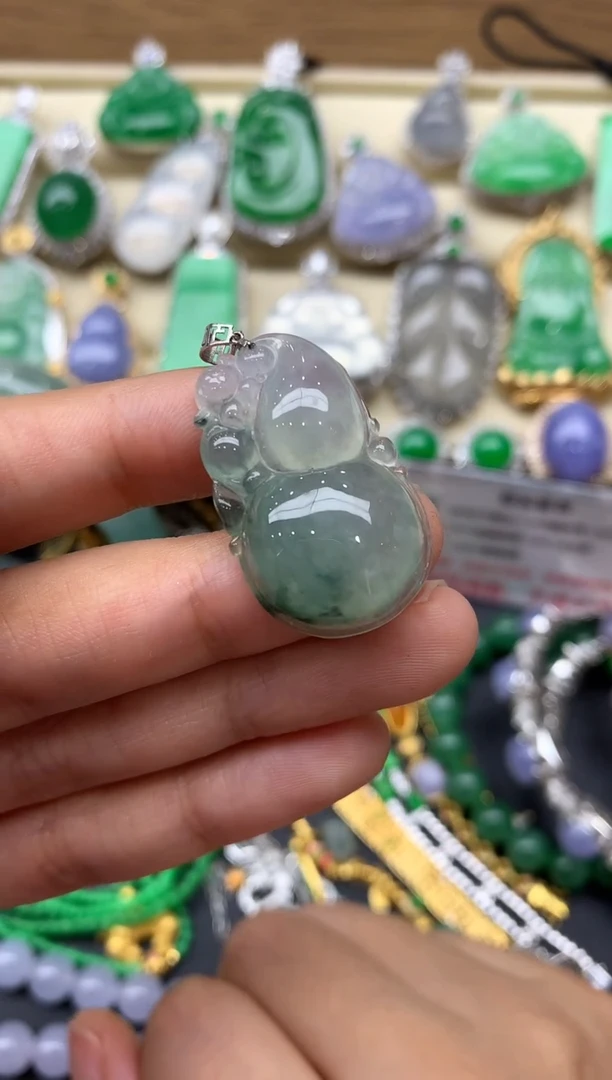 翡翠18K金镶嵌颈饰55-中国好珍宝