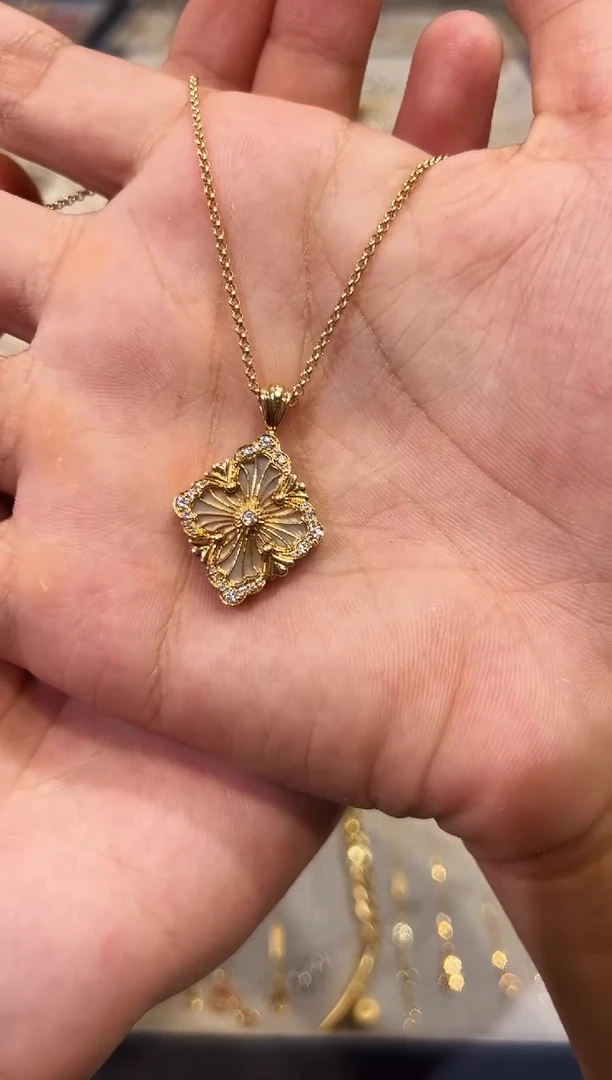 项链18K金镶嵌钻石歌剧院项链