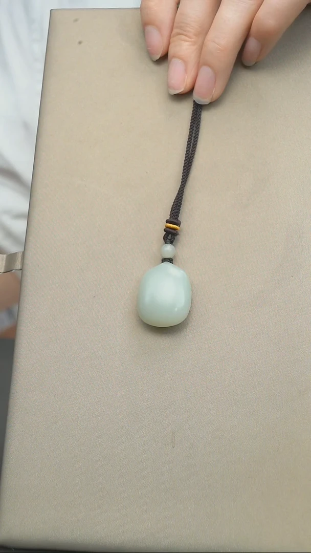 和田玉未镶嵌颈饰和田玉 未镶嵌 颈饰