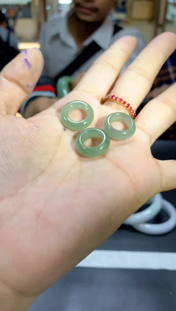 未镶嵌定制翡翠小*+甜甜圈#66元毛货抛光