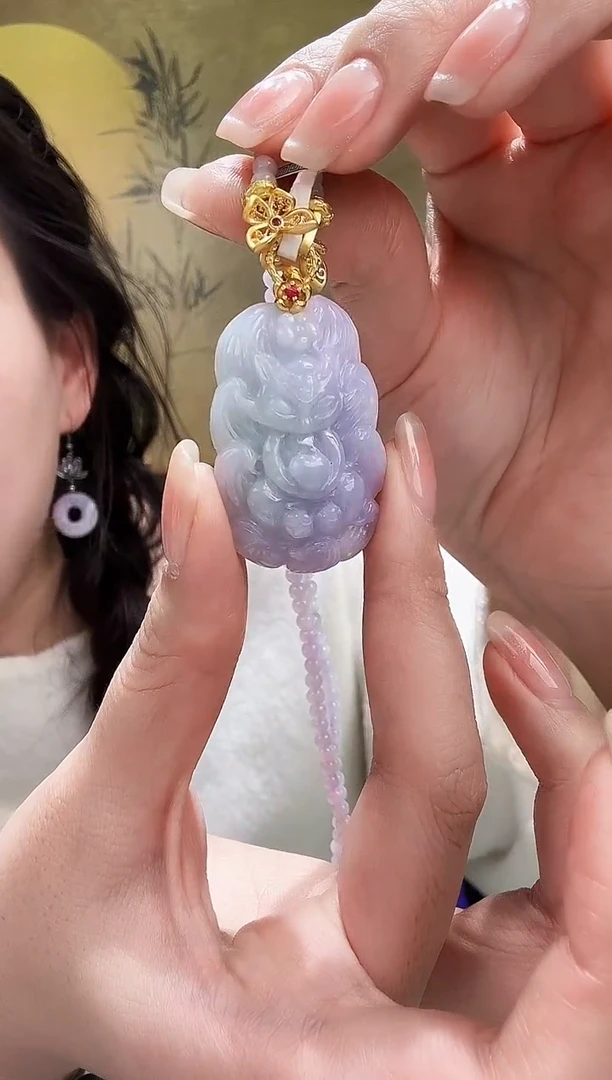 颈饰未镶嵌翡翠吊坠
