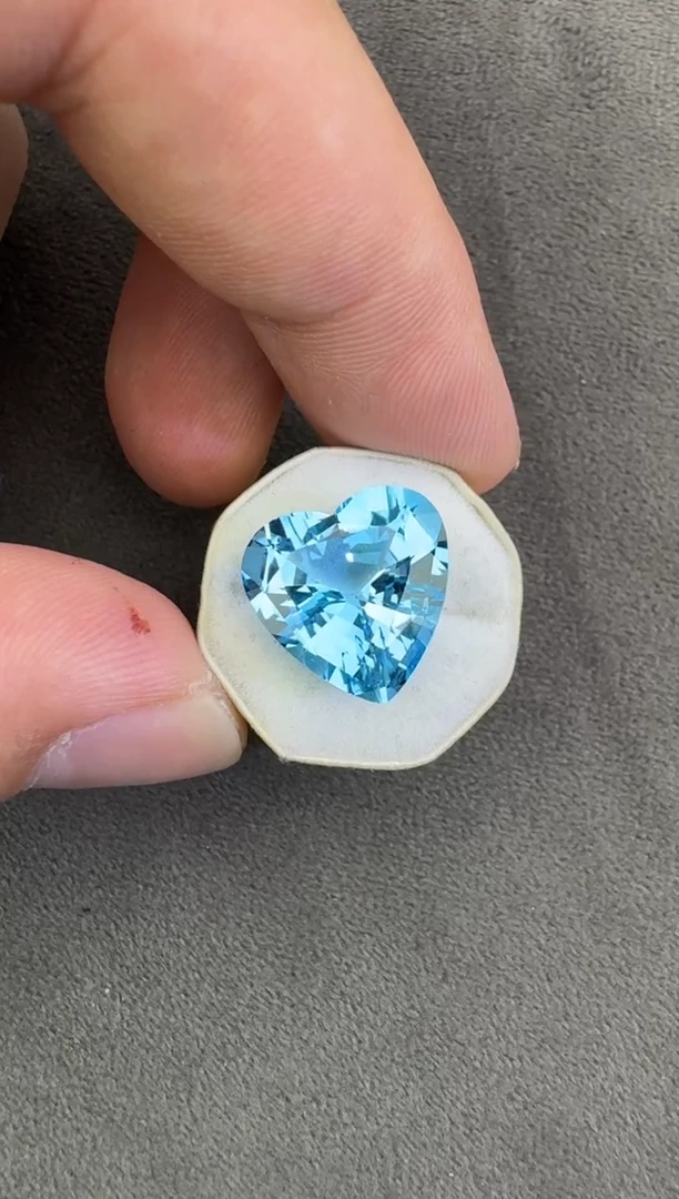 【闪购商品】托帕石珠宝奇石未镶嵌13.24ct