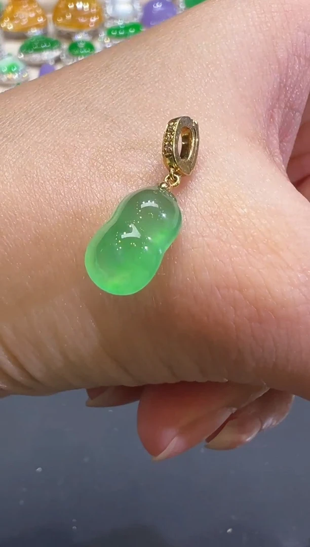 吊坠(不含链)18K金镶嵌翡翠B276|28800