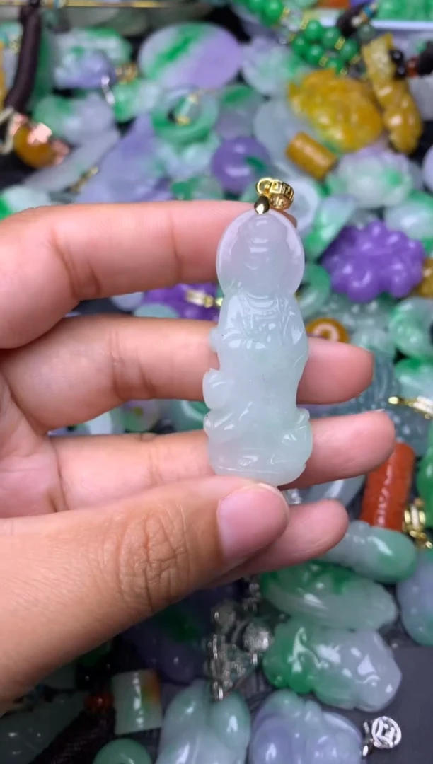 颈饰未镶嵌翡翠缅甸翡翠吊坠