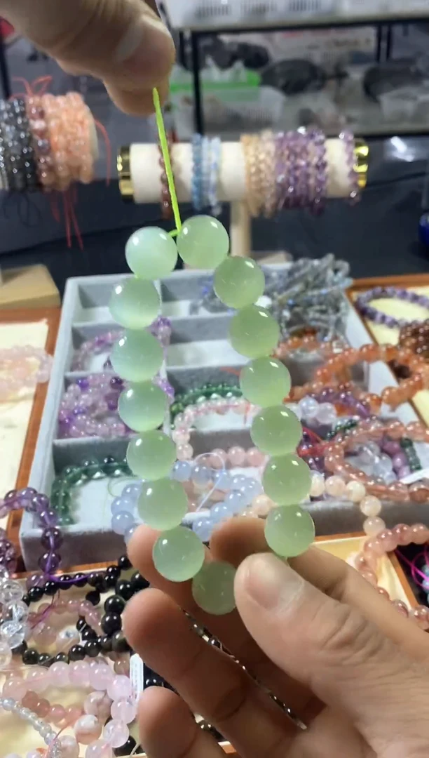 【闪购商品】水晶手链未镶嵌绿方解13+单圈