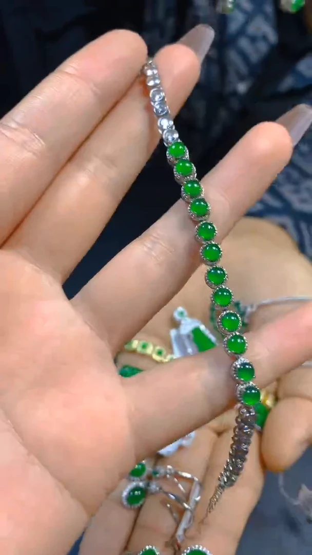 【闪购商品】翡翠手链未镶嵌0716187864多样性发一