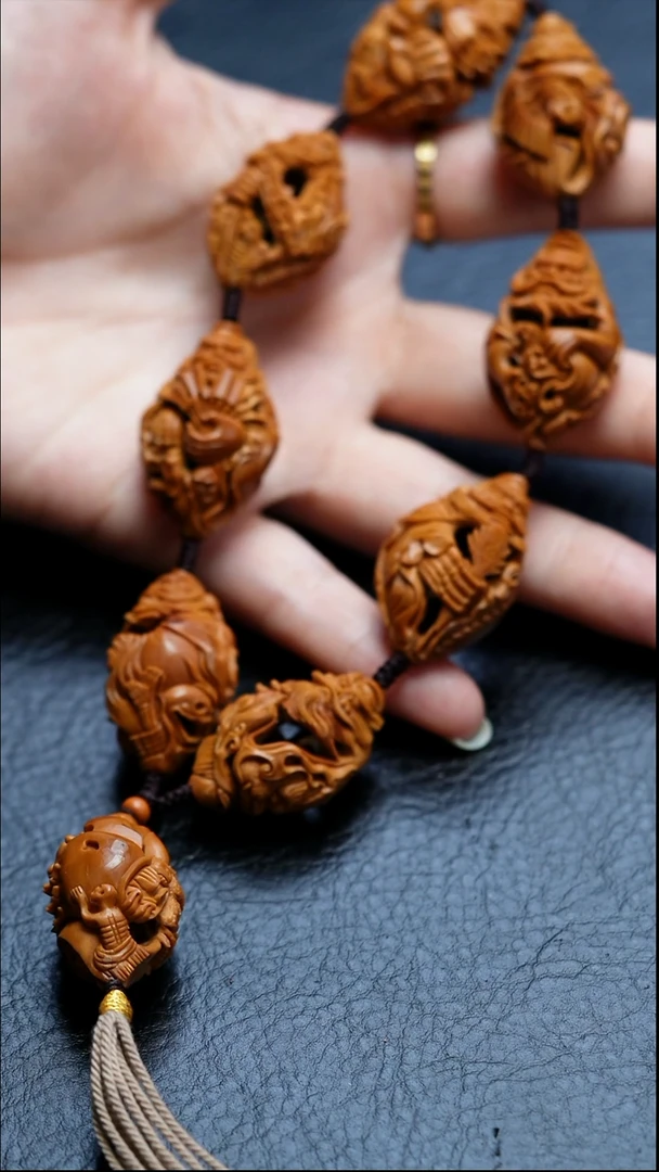 橄榄核吊坠山****程橄榄核