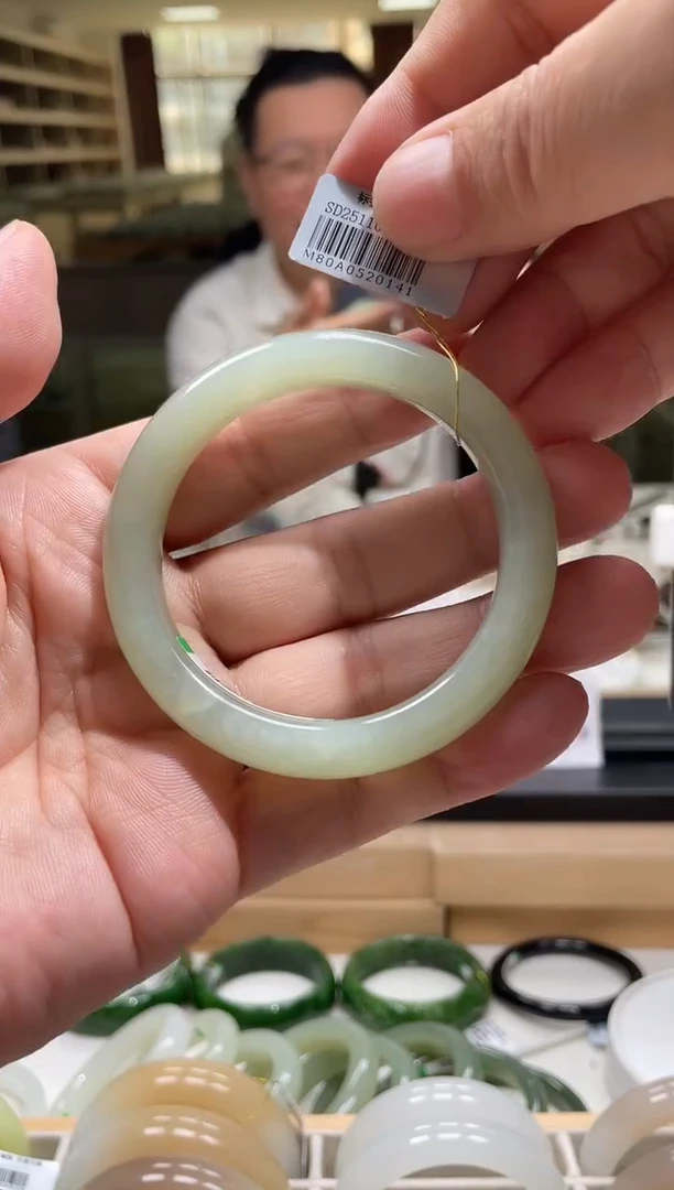 未镶嵌手镯和田玉56圈口 0141