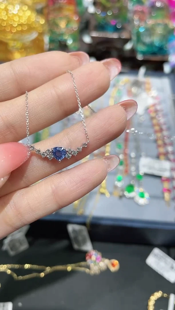 项链蓝宝石18K金镶嵌项链
