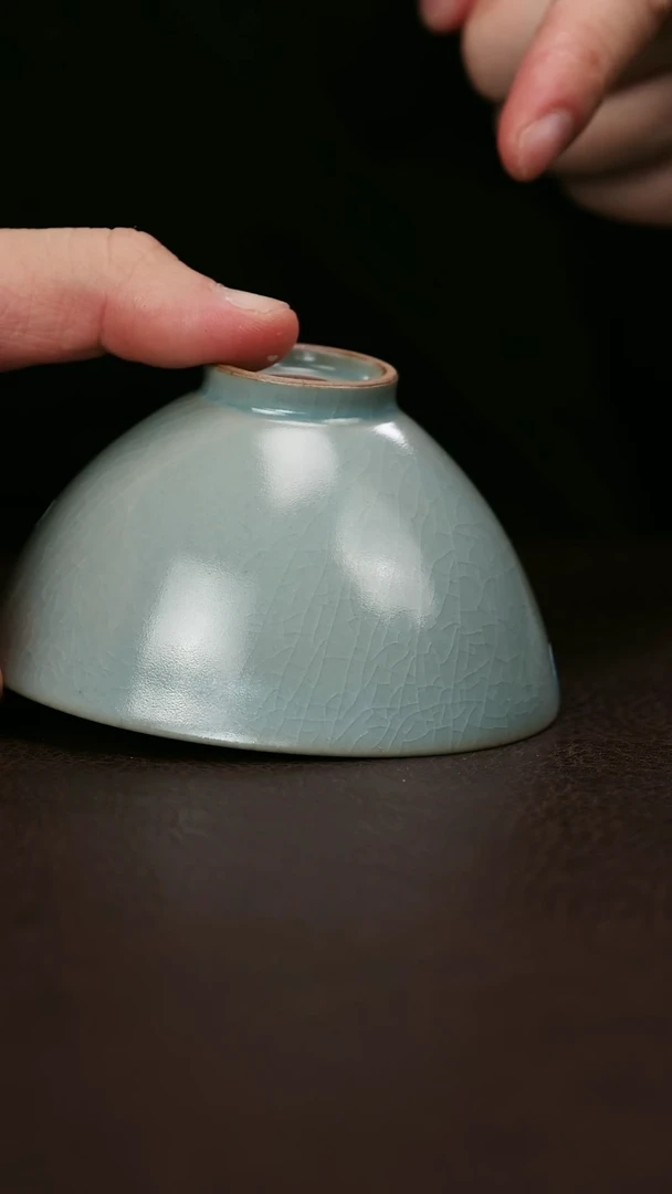 其他汝官窑微微瑕大鸡心杯13