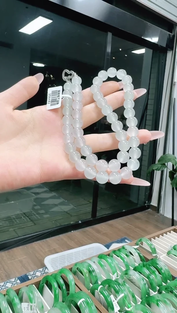 未镶嵌1石英质玉（非洲翠）/3642