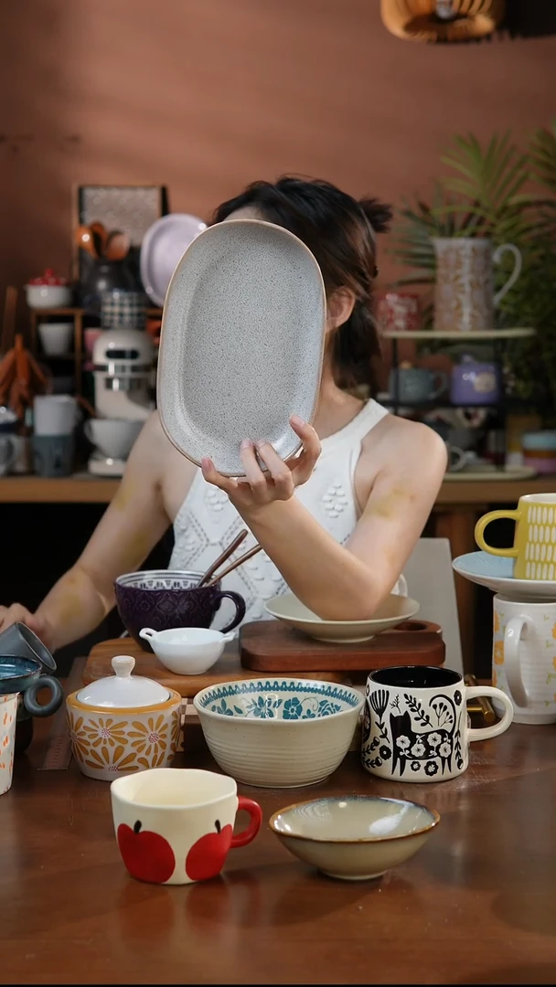 瓷片窑变棕椭圆小鱼盘  微瑕 凑满20发货