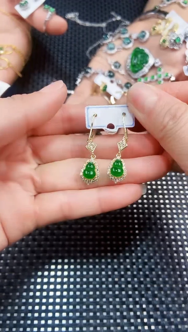 【闪购商品】翡翠耳饰未镶嵌111111111