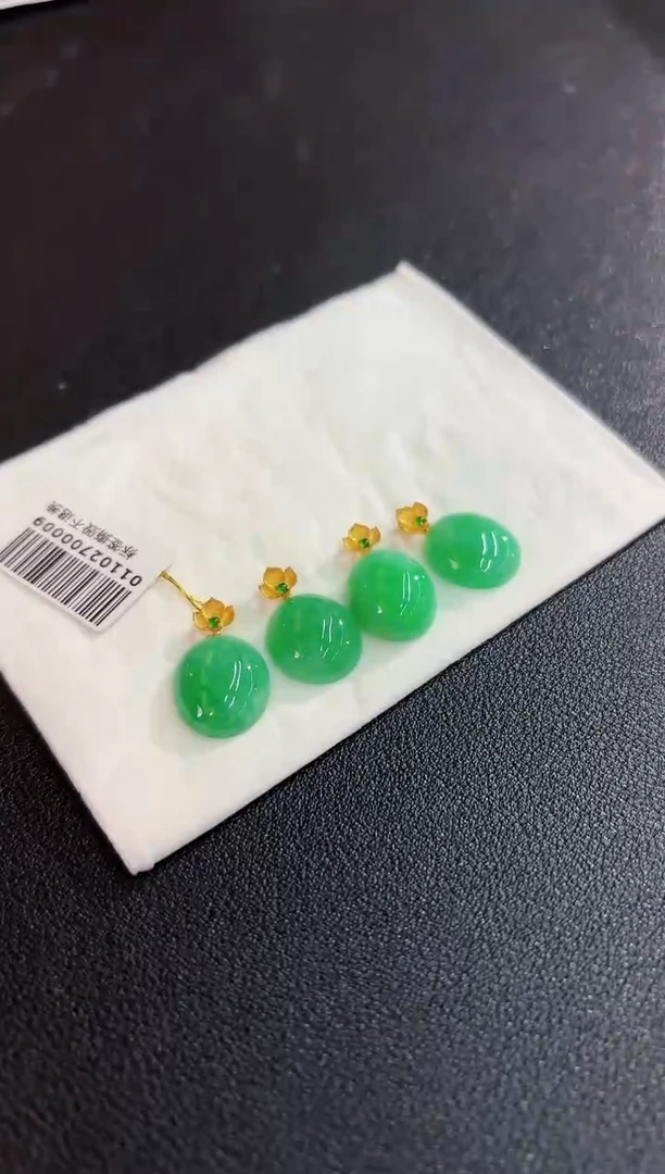 翡翠18K金镶嵌颈饰缅料A货/多样性发货/一件