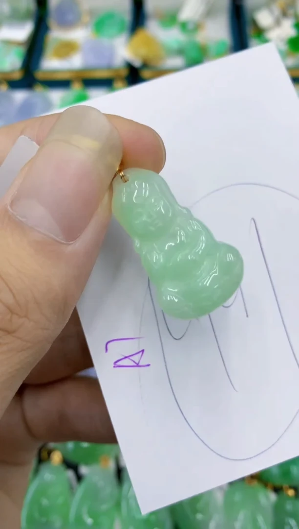 翡翠未镶嵌颈饰11111111111