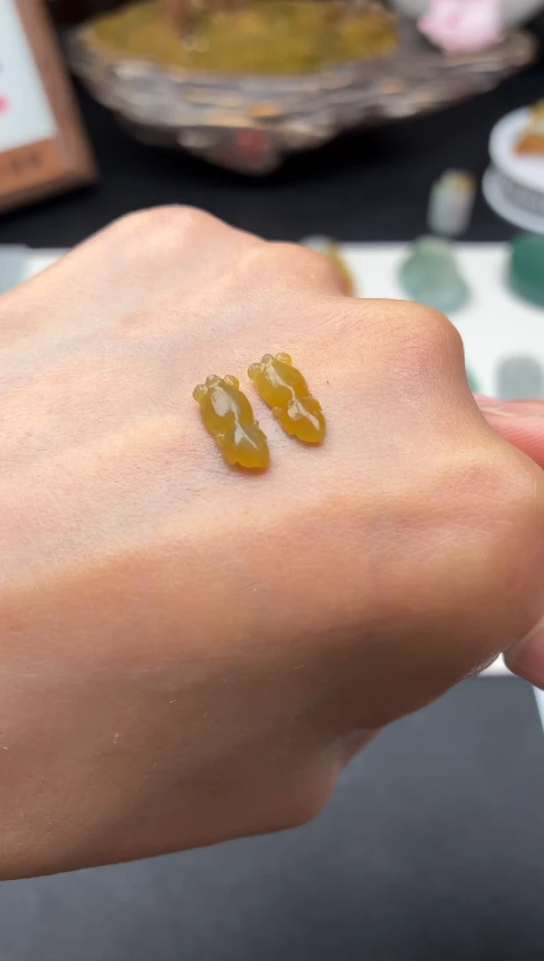 未镶嵌定制翡翠